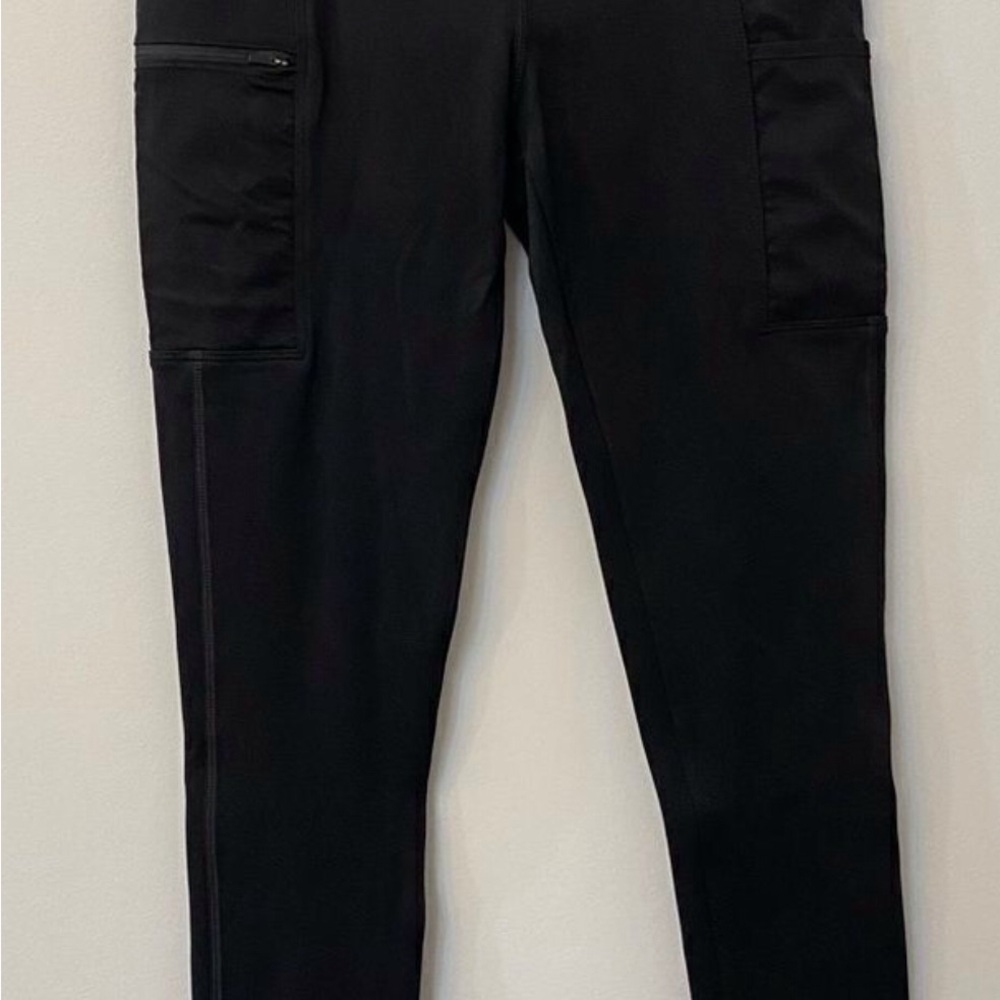 EUC....Women's CarHartt Fitted Black Pants. - Picture 3 of 6